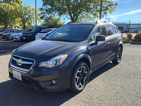 Used 2015 Subaru Crosstrek 2.0i Premium AWD/4WD image 1