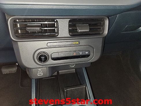 Used 2025 Ford Maverick XL w/ Equipment Group 102A AWD/4WD image 15
