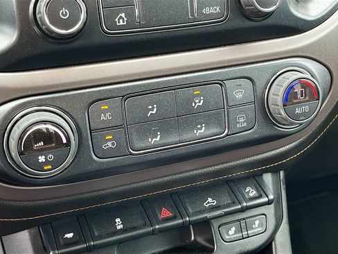 Used 2022 GMC Canyon AT4 w/ Trailering Package AWD/4WD image 16
