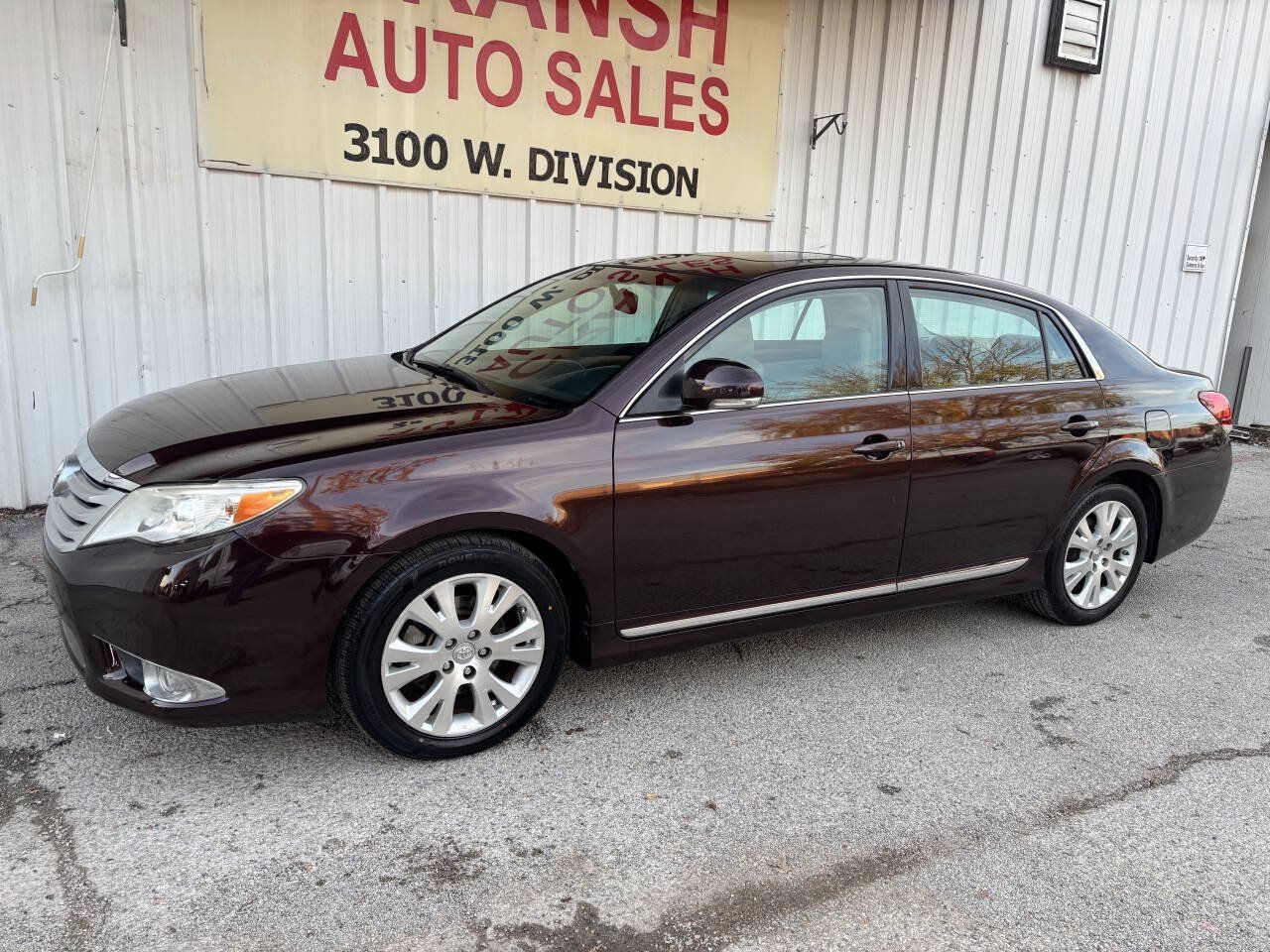 Used 2012 Toyota Avalon FWD image 9