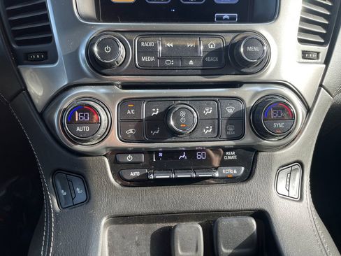 Used 2020 Chevrolet Tahoe LT image 32