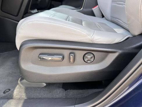 Used 2020 Honda CR-V EX-L image 11