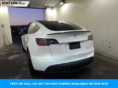 Used 2022 Tesla Model Y Performance image 2