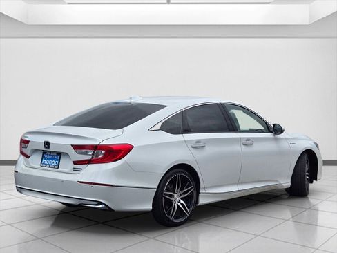 Certified 2022 Honda Accord Touring image 5