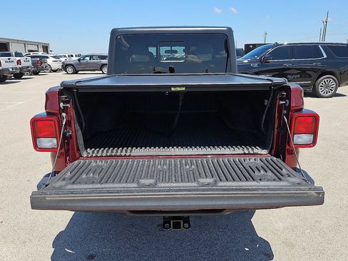 Used 2021 Jeep Gladiator Sport AWD/4WD image 14