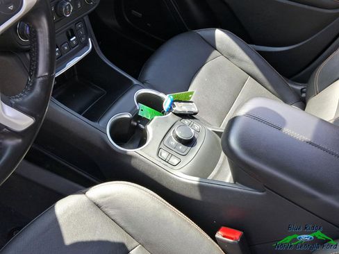 Used 2021 GMC Terrain SLT w/ Infotainment Package II FWD image 21
