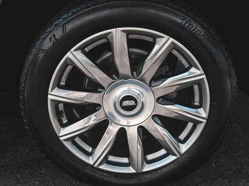 Used 2022 Cadillac Escalade Premium Luxury Platinum image 7