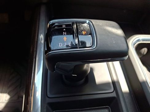 Used 2025 Chevrolet Silverado 1500 LT Trail Boss w/ Convenience Package II AWD/4WD image 16