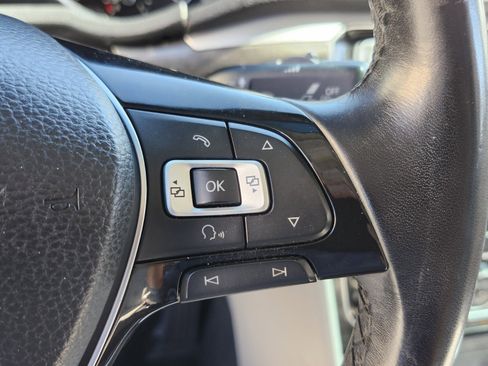 Used 2018 Volkswagen Passat 2.0T SE image 26