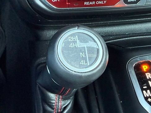 Used 2020 Jeep Gladiator Rubicon AWD/4WD image 9