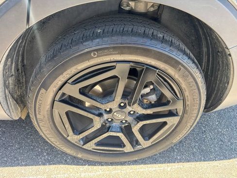 Used 2023 Kia Telluride EX X-Line AWD/4WD image 8