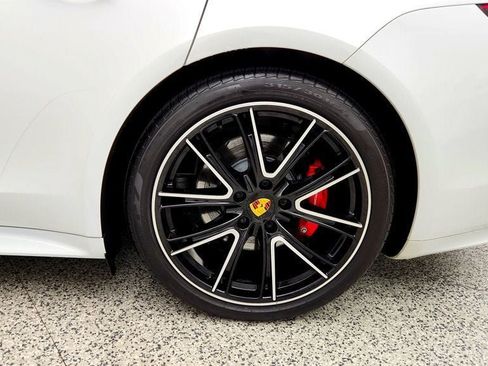 Used 2019 Porsche Panamera GTS AWD/4WD image 9
