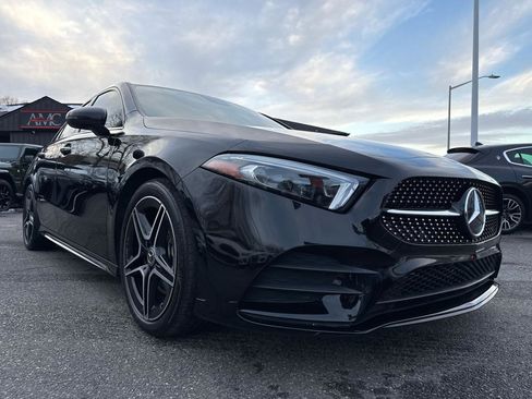 Used 2022 Mercedes-Benz A 220 4MATIC w/ AMG Line image 9