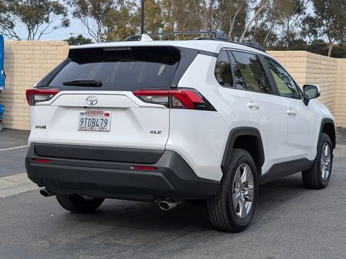 Used 2025 Toyota RAV4 XLE image 13