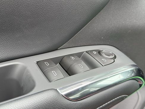 New 2026 Chevrolet Traverse LT w/ Driver Confidence Package image 29