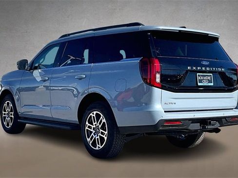 New 2026 Ford Expedition Active image 3