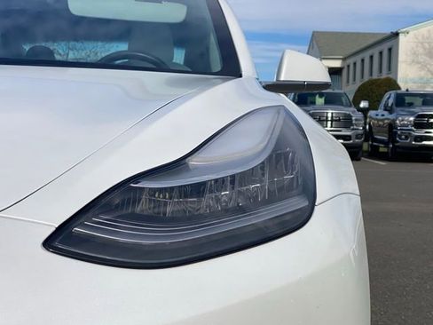 Used 2019 Tesla Model 3 image 14
