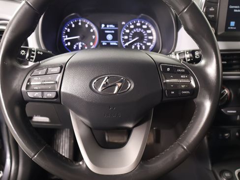 Used 2021 Hyundai Kona SEL FWD image 3