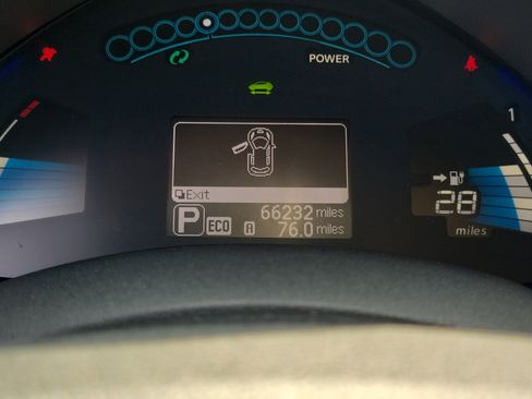 Used 2013 Nissan Leaf S FWD image 25