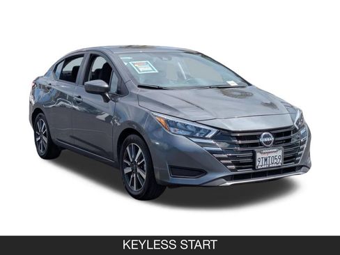 Used 2025 Nissan Versa SV FWD image 2
