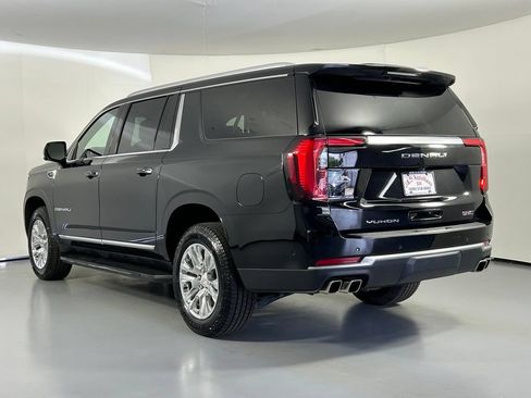 Used 2025 GMC Yukon XL Denali AWD/4WD image 5