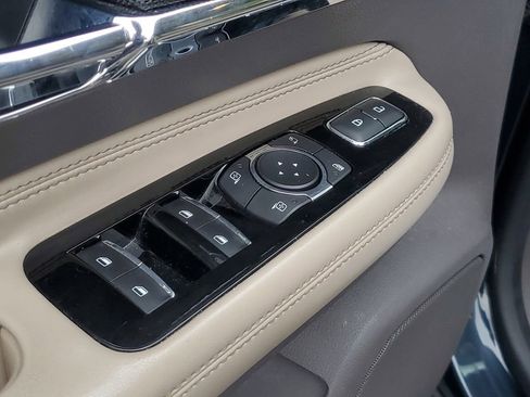 Used 2021 Lincoln Corsair Reserve image 15