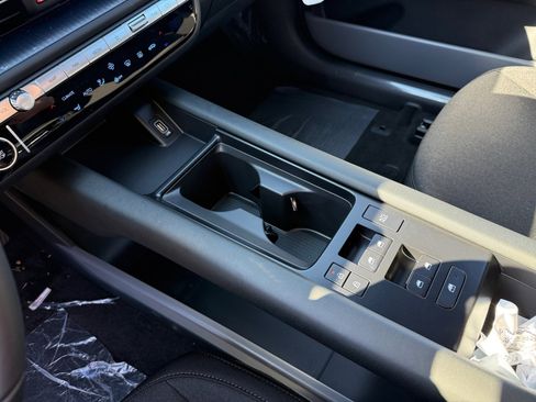 New 2025 Hyundai Ioniq 6 SE image 13