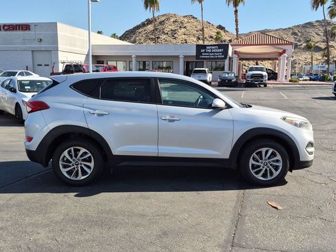 Used 2017 Hyundai Tucson SE FWD image 5