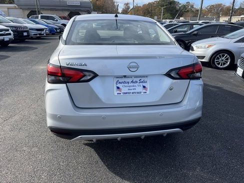 Used 2024 Nissan Versa S w/ S Plus Package image 7