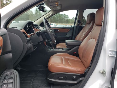 Used 2016 Chevrolet Traverse LT image 31