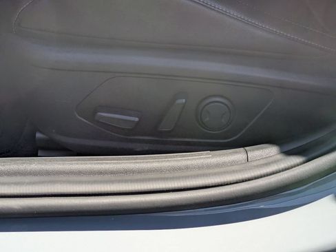 Certified 2023 Hyundai Elantra Limited FWD image 22