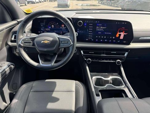 Used 2024 Chevrolet Traverse LT AWD/4WD image 19