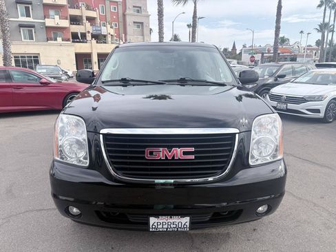 Used 2008 GMC Yukon SLE AWD/4WD image 2