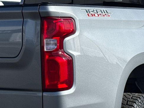 Used 2024 Chevrolet Silverado 1500 LT Trail Boss w/ Convenience Package II image 33