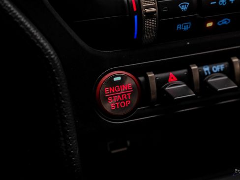 Used 2021 Ford Mustang Shelby GT500 w/ Carbon Fiber Track Pack image 80