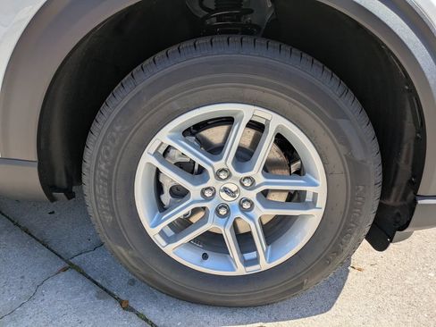 New 2026 Ford Explorer Active w/ Active Comfort Package RWD image 10