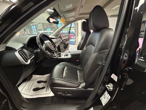 Used 2025 MAZDA CX-70 3.3 Turbo w/ Preferred Package image 55