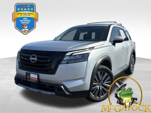 Certified 2025 Nissan Pathfinder SL w/ SL Premium Package FWD image 1