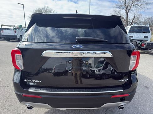 Used 2023 Ford Explorer Limited image 6