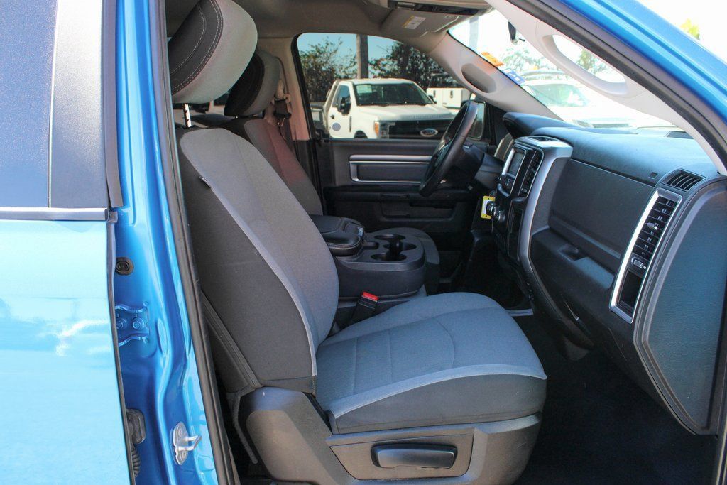 Used 2021 RAM 1500 Classic SLT AWD/4WD image 36