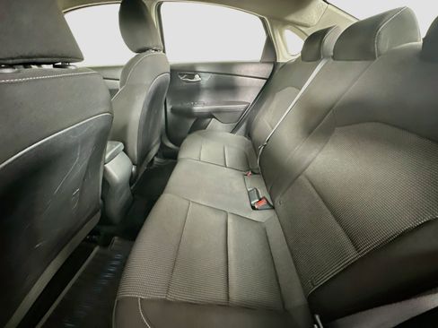 Used 2020 Kia Forte LXS FWD image 25