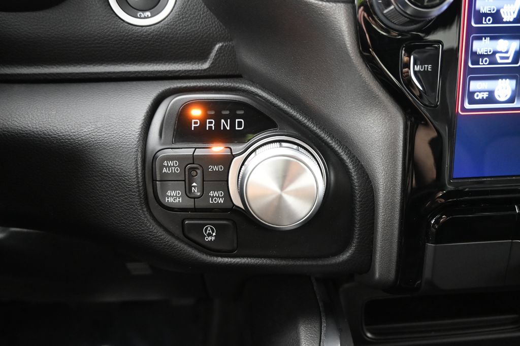 Used 2020 RAM 1500 Laramie AWD/4WD image 32
