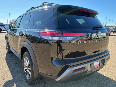New 2026 Nissan Pathfinder SL FWD image 4