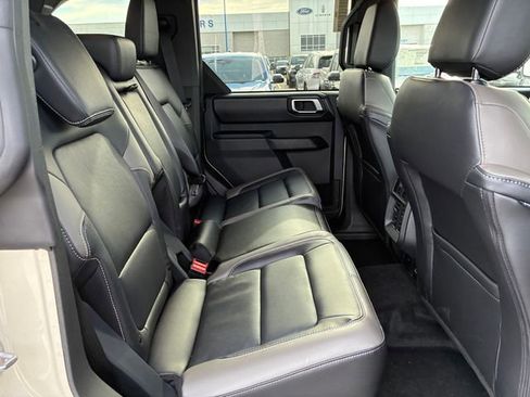 New 2025 Ford Bronco Outer Banks AWD/4WD image 16