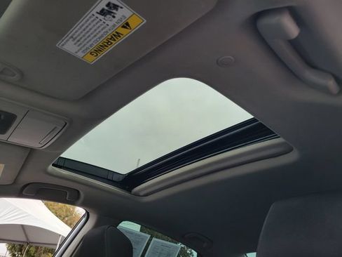 Used 2025 Honda Accord SE image 18