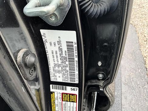 Used 2022 Toyota Tacoma SR5 AWD/4WD image 35