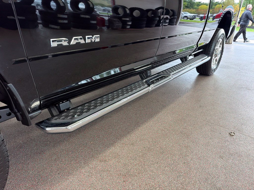 Certified 2026 RAM 2500 Big Horn AWD/4WD image 5