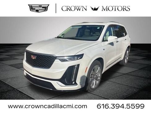 New 2025 Cadillac XT6 Premium Luxury image 3