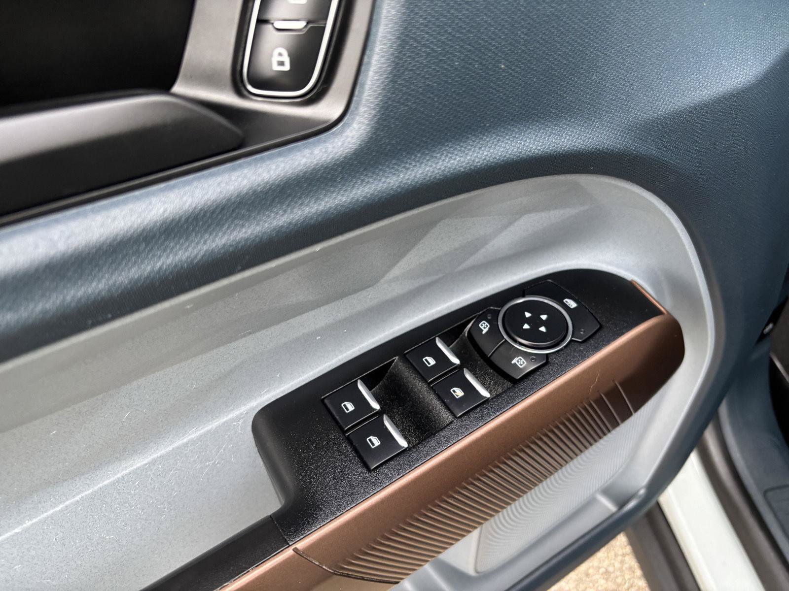 Used 2024 Ford Maverick Lariat FWD image 15