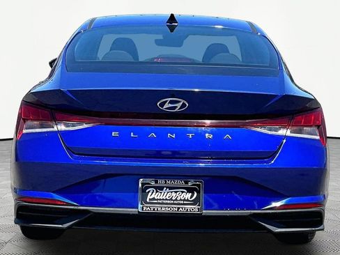 Used 2023 Hyundai Elantra SEL FWD image 4